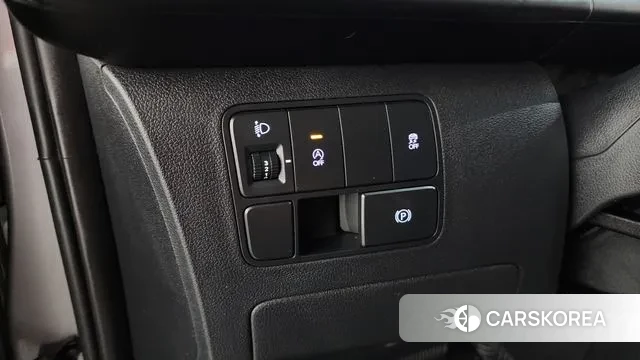 Hyundai Staria 2022 Серебристо-серый из Кореи, фото 5