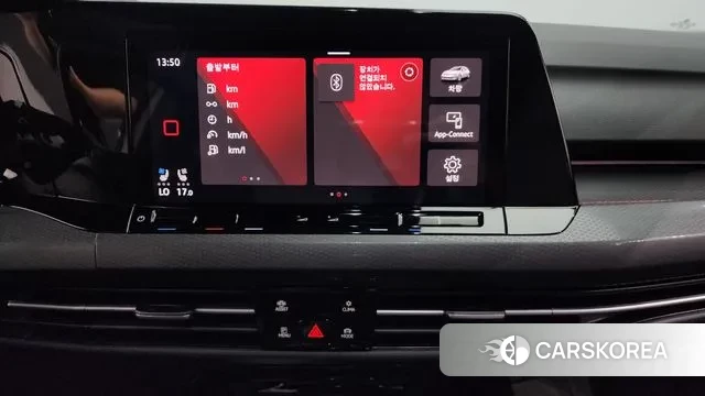 Volkswagen Golf 8th Generation 2024 Белый из Кореи, фото 5