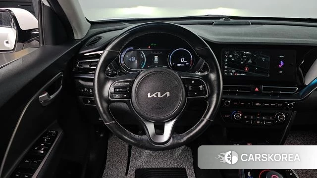 Kia Niro Plus 2022 Белый из Кореи, фото 5