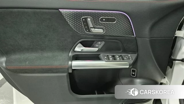 Mercedes-Benz GLA - Class H247 2025 Белый из Кореи, фото 5