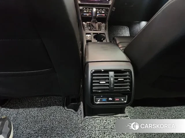 Volkswagen Passat GT (B8) 2021 Серый из Кореи, фото 5