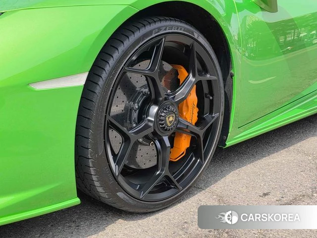 Lamborghini Huracan 2023 Зеленый из Кореи, фото 5