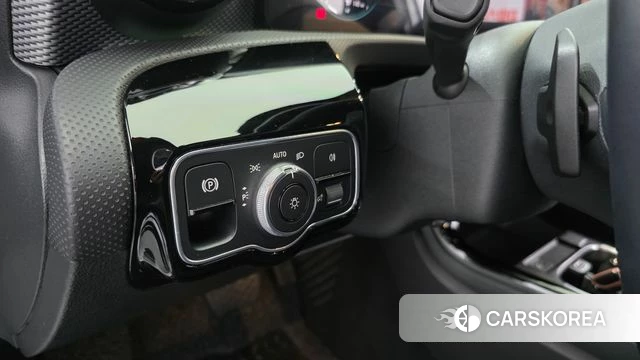 Mercedes-Benz A-Class W177 2021 Серебряный из Кореи, фото 5