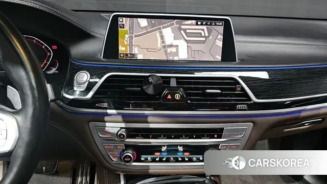 BMW 7 Series (G11) 2021 Серебристо-серый из Кореи, фото 5