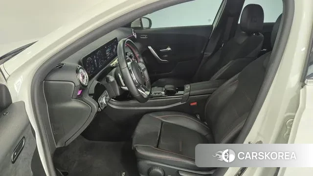 Mercedes-Benz A-Class W177 2022 Белый из Кореи, фото 5