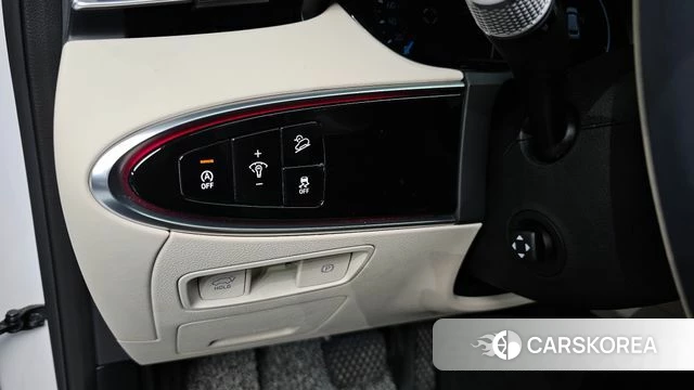 Genesis GV70 2023 Белый из Кореи, фото 5