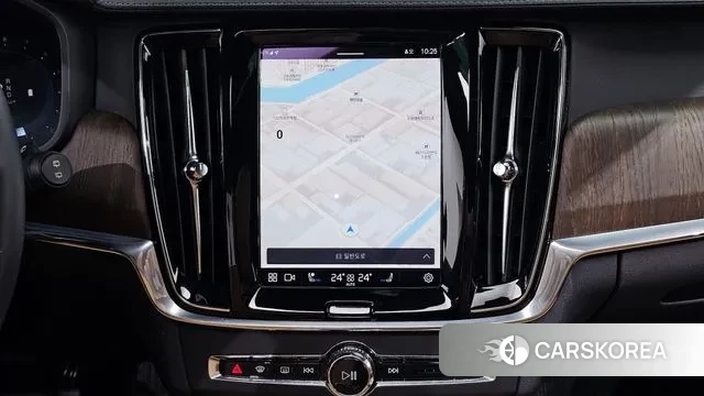 Volvo V90 Cross-Country 2022 Белый из Кореи, фото 5