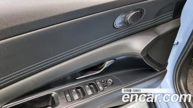 Hyundai Avante (CN7) 2021 Небесно-голубой из Кореи, фото 5