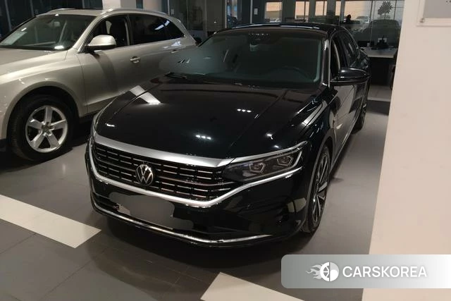 Volkswagen Passat 2023 Черный из Китая, фото 5