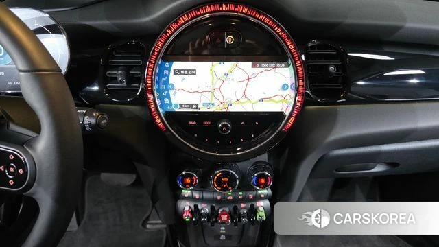 Mini Cooper 2023 Белый из Кореи, фото 5