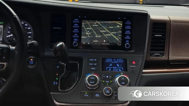 Toyota Sienna 2018 Белый из Кореи, фото 5