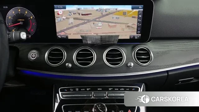 Mercedes-Benz E-Class W213 2019 Белый из Кореи, фото 5