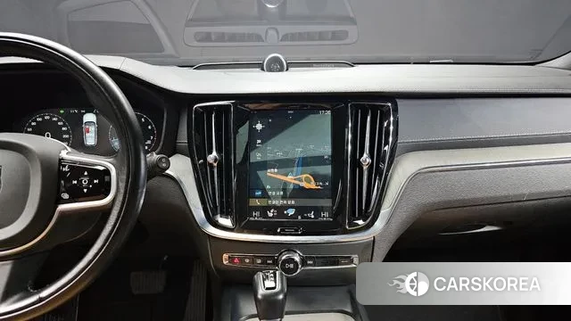 Volvo V60 Cross-Country 2nd Generation 2020 Черный из Кореи, фото 5