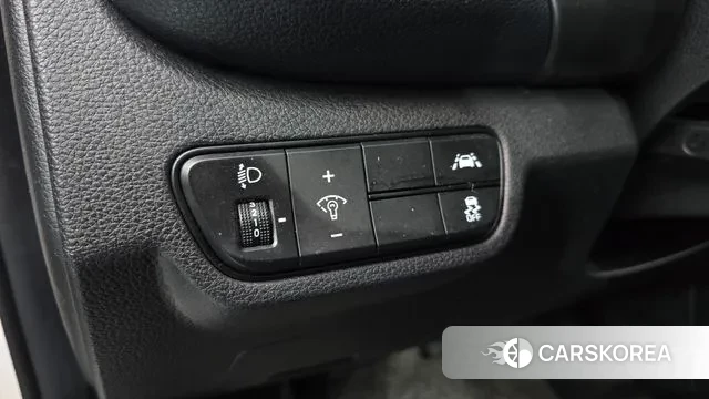 Kia Seltos 2022 Белый из Кореи, фото 5