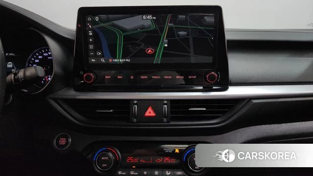 Kia The New K3 2nd generation 2022 Белый из Кореи, фото 5