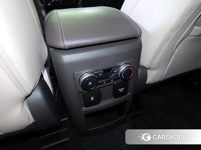 Ford Explorer 6th Generation 2021 Белый из Кореи, фото 5