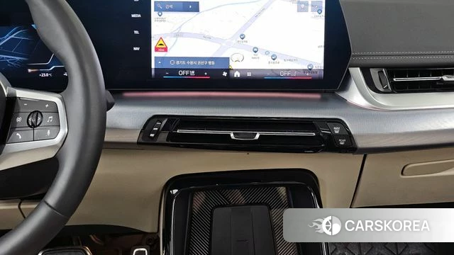 BMW iX1 (U11) 2024 Белый из Кореи, фото 5