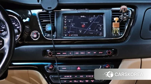 Kia The New Carnival 2018 Белый из Кореи, фото 5