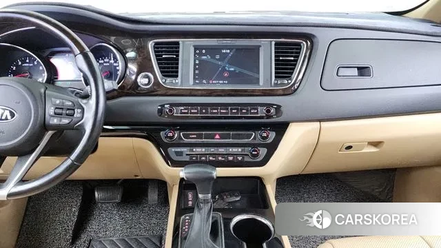 Kia The New Carnival 2018 Белый из Кореи, фото 5