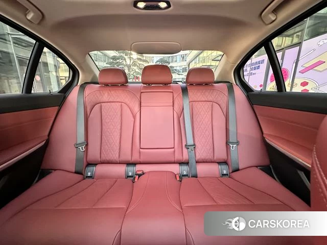 BMW 3 series 2024 Белый из Китая, фото 5