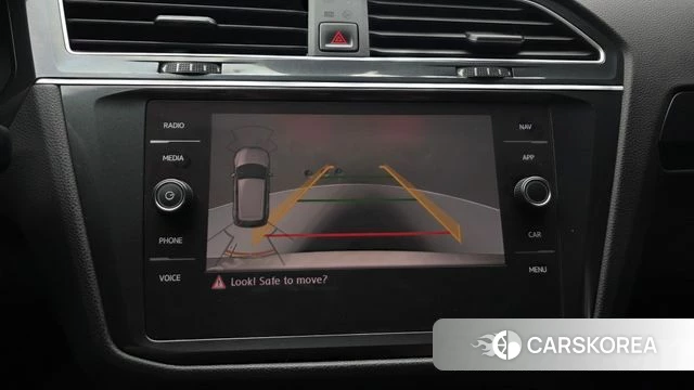 Volkswagen Tiguan second Generation 2019 Белый из Кореи, фото 5