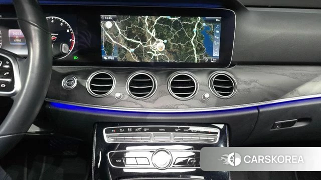 Mercedes-Benz E-Class W213 2019 Белый из Кореи, фото 5