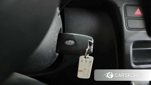 Hyundai Staria 2022 Черный из Кореи, фото 5