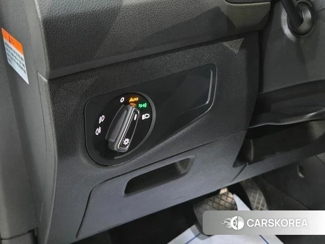 Volkswagen Tiguan second Generation 2018 Белый из Кореи, фото 5