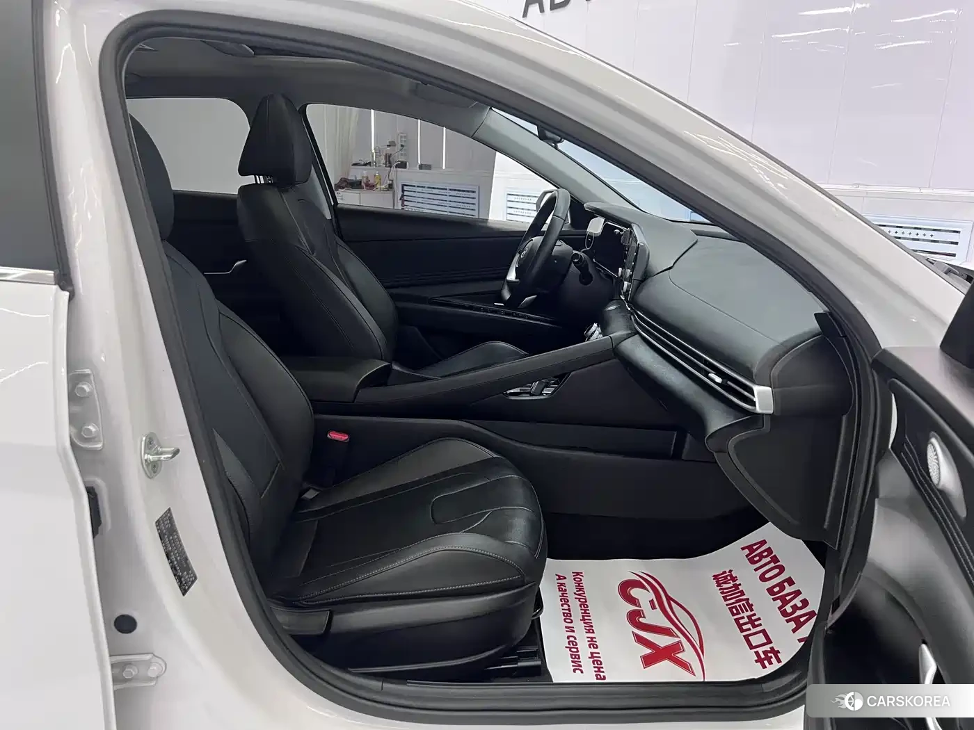 Hyundai Elantra 2024 Белый из Китая, фото 5
