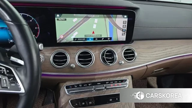 Mercedes-Benz E-Class W213 2021 Серый из Кореи, фото 5