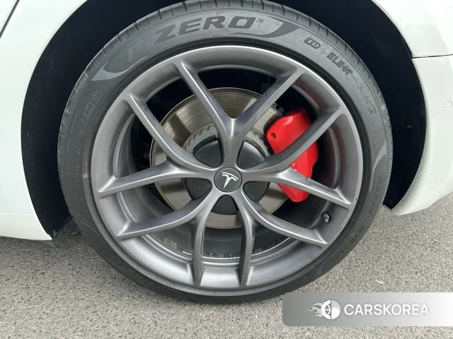 Tesla Model 3 2023 Белый из Китая, фото 5