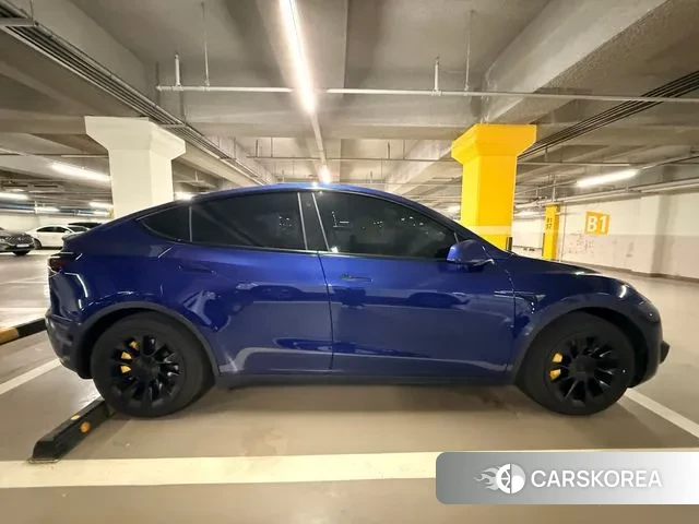Tesla Model Y 2023 Синий из Кореи, фото 5