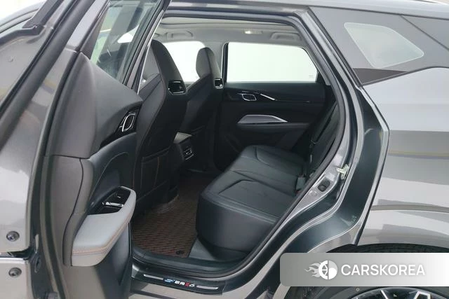 Changan Z6 2023 Темно-серый из Китая, фото 5