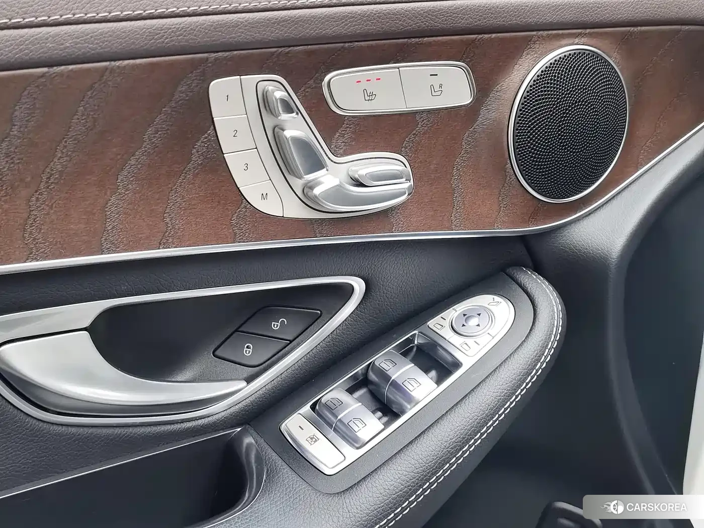 Mercedes-Benz GLC 2022 Белый из Китая, фото 5