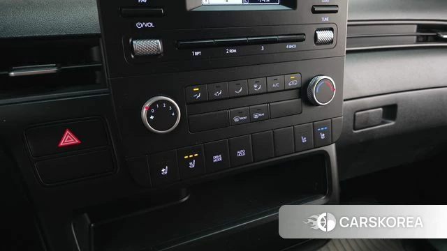 Hyundai Staria 2023 Белый из Кореи, фото 5