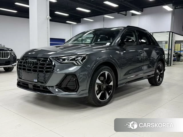 Audi Q3 2021 Темно-серый из Китая, фото 5