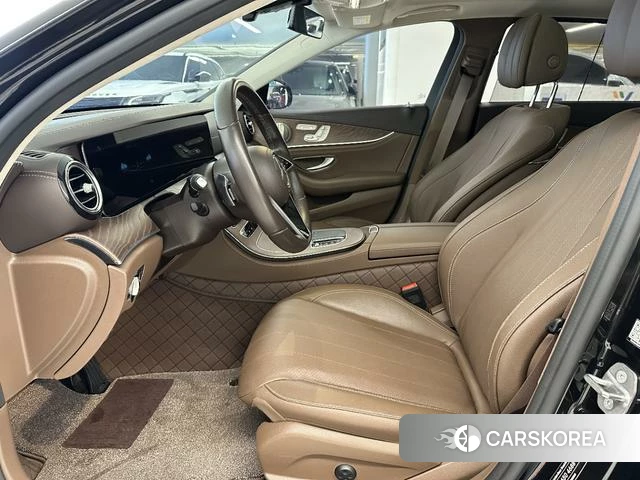 Mercedes-Benz E-class 2023 Черный из Китая, фото 5