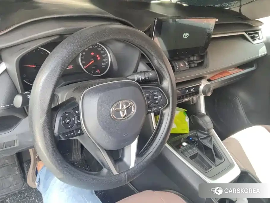 Toyota RAV4 2024 Белый из Китая, фото 5