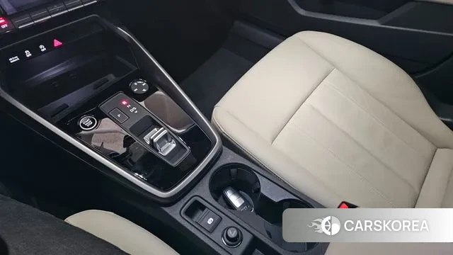 Audi A3 (8Y) 2024 Черный из Кореи, фото 5