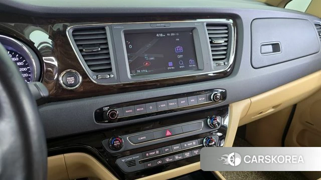 Kia The New Carnival 2018 Белый из Кореи, фото 5