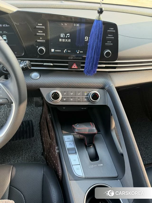 Hyundai Elantra 2022 Белый из Китая, фото 5