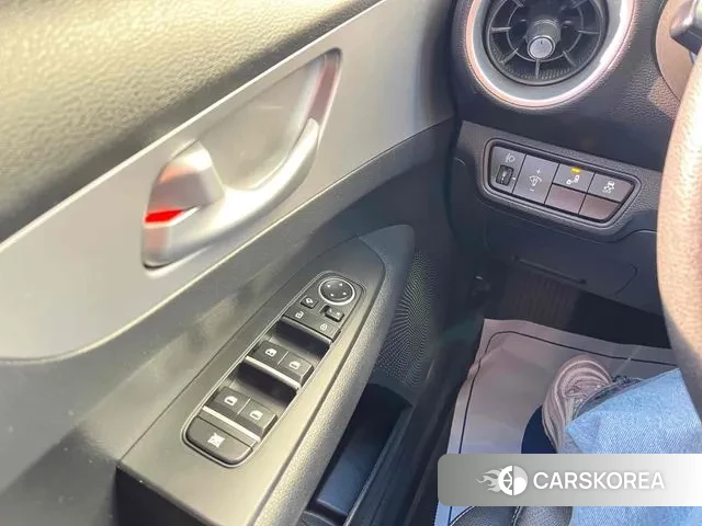 Kia The New K3 2nd generation 2022 Белый из Кореи, фото 5