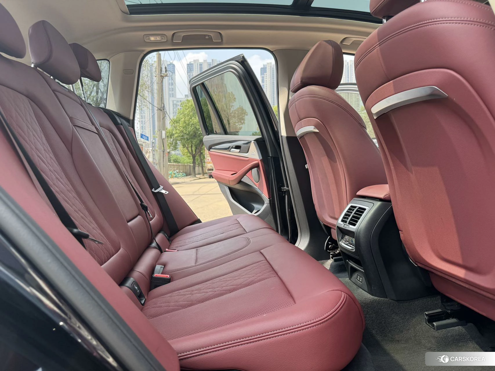 BMW iX3 2024 Черный из Китая, фото 5