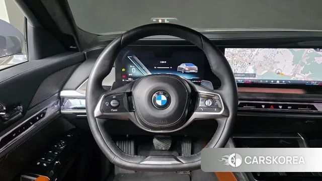 BMW 7 Series (G70) 2023 Серебристо-серый из Кореи, фото 5
