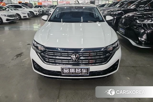 Volkswagen Sagitar 2025 Белый из Китая, фото 5
