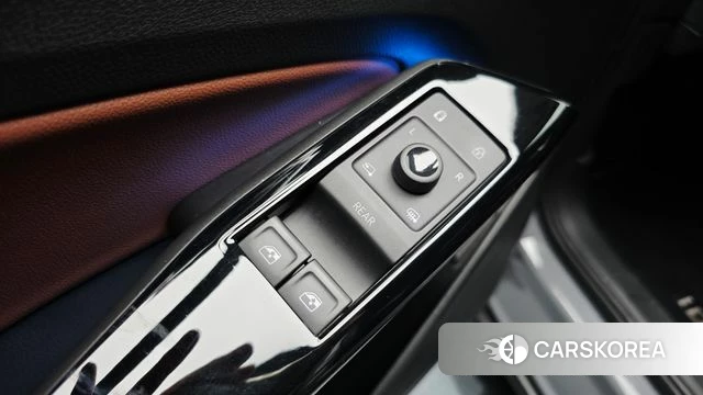 Volkswagen ID.4 2023 Серебристо-серый из Кореи, фото 5
