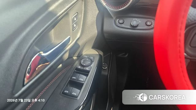 Chevrolet (GM Daewoo) Trax Crossover 2023 Черный из Кореи, фото 5