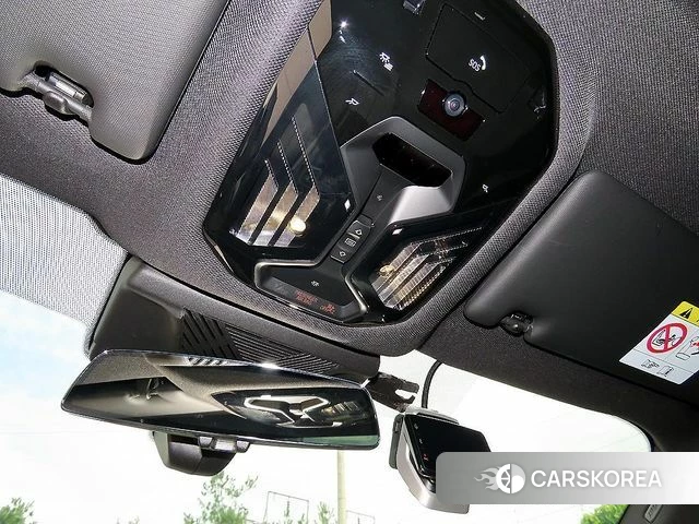 BMW 5 Series (G60) 2025 Белый из Кореи, фото 5