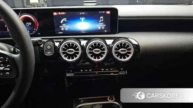 Mercedes-Benz A-Class W177 2020 Белый из Кореи, фото 5