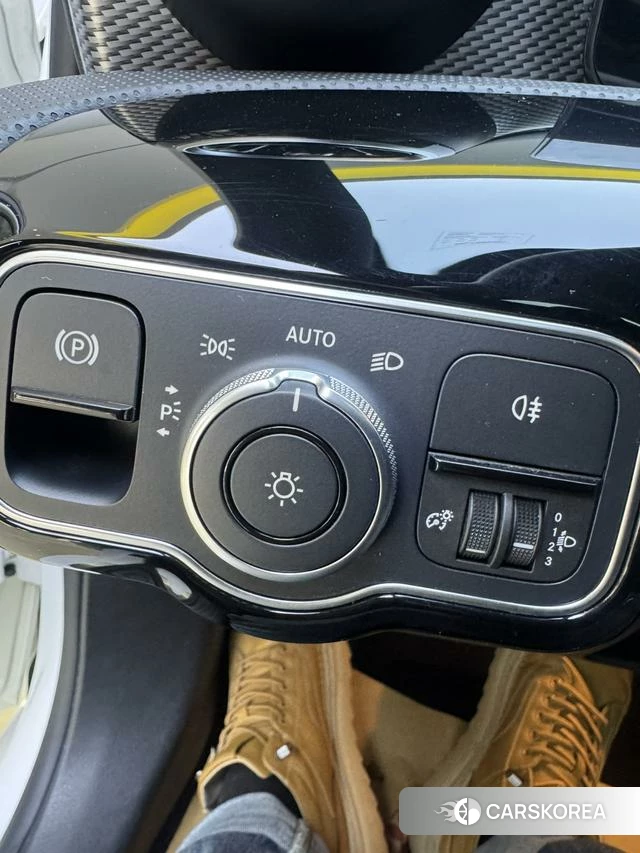 Mercedes-Benz Class A 2023 Белый из Китая, фото 5
